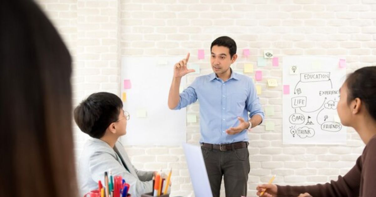 Perbedaan onboarding dan orientasi