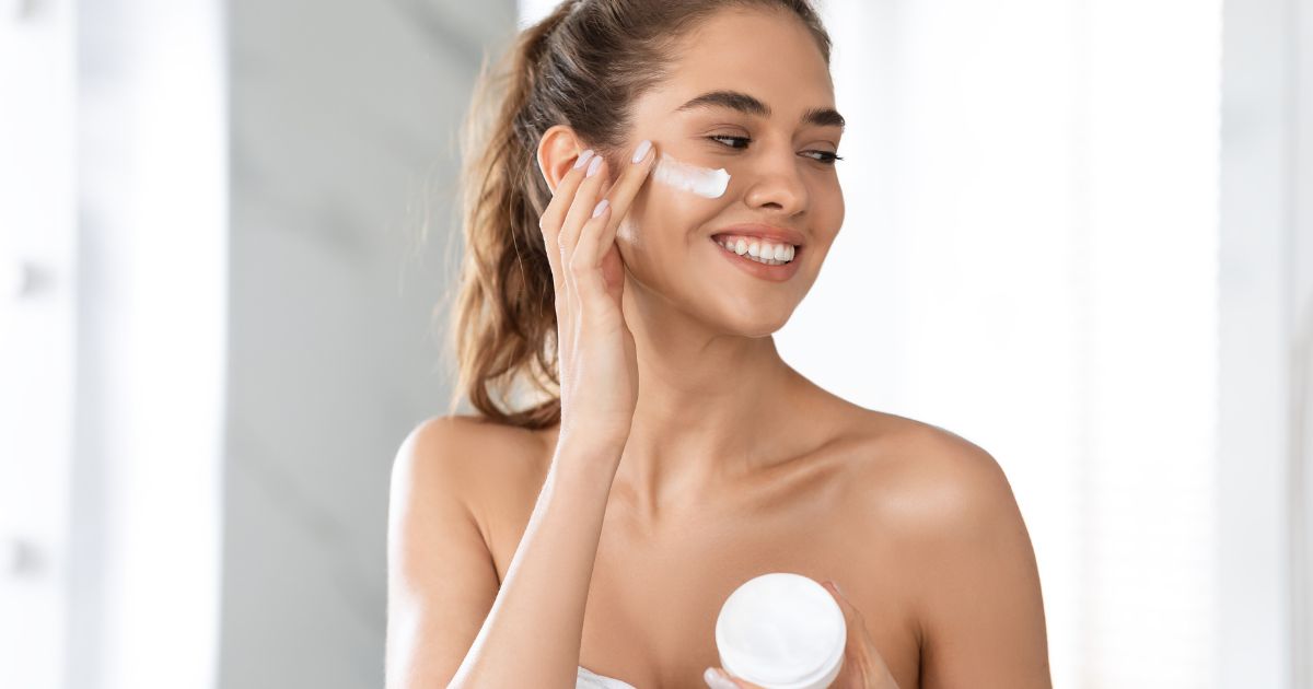 8 Jenis Skincare yang Laris di Pasaran, Apa Saja? 5 jenis skincare yang laris di pasaran