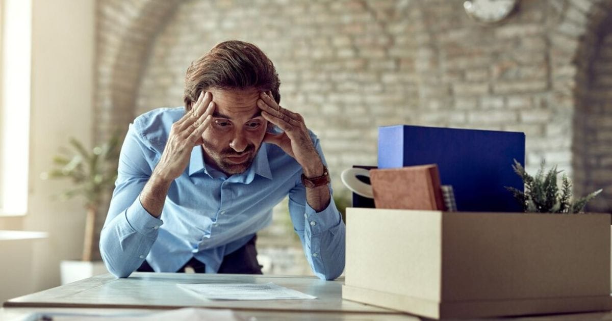 Apa Itu Layoff? Simak Pengertian, Perbedaan, dan Penyebabnya 4 Perbedaan Antara Beda Layoff, PHK, dan Dipecat