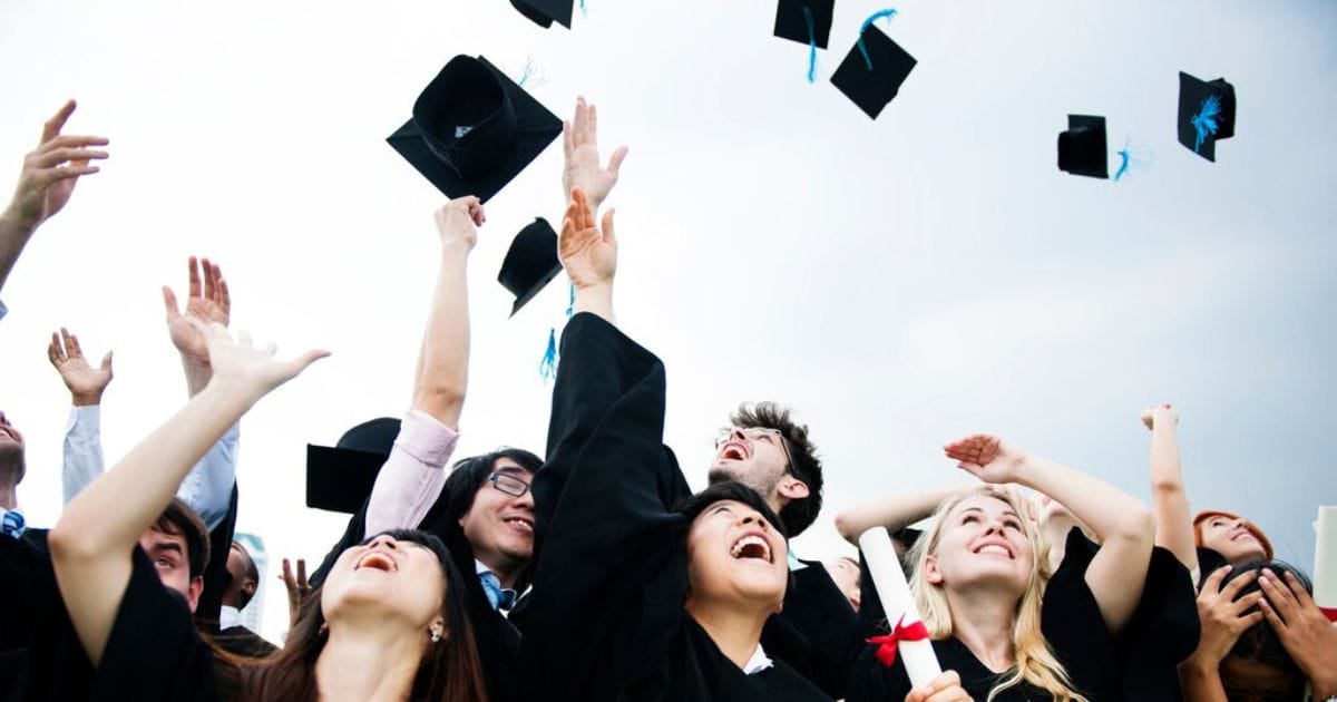 Mengenal Campus Hiring: Manfaat, Tantangan, dan Tipsnya 3 Campus Hiring