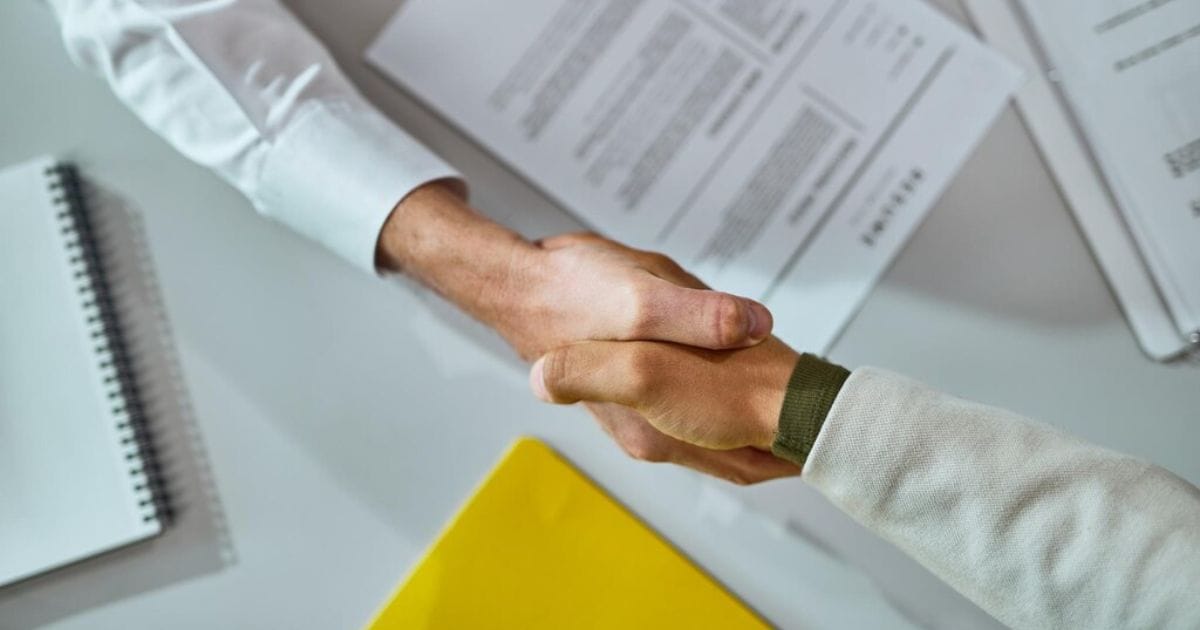 Mengenal Campus Hiring: Manfaat, Tantangan, dan Tipsnya 4 Manfaat Melakukan Rekrutmen Kampus