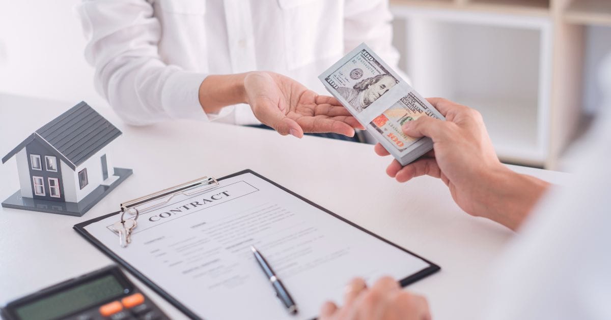 purchasing staff adalah