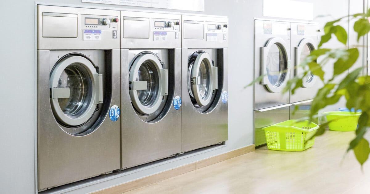 Rincian Komponen Modal Awal Usaha Laundry: Peralatan Utama