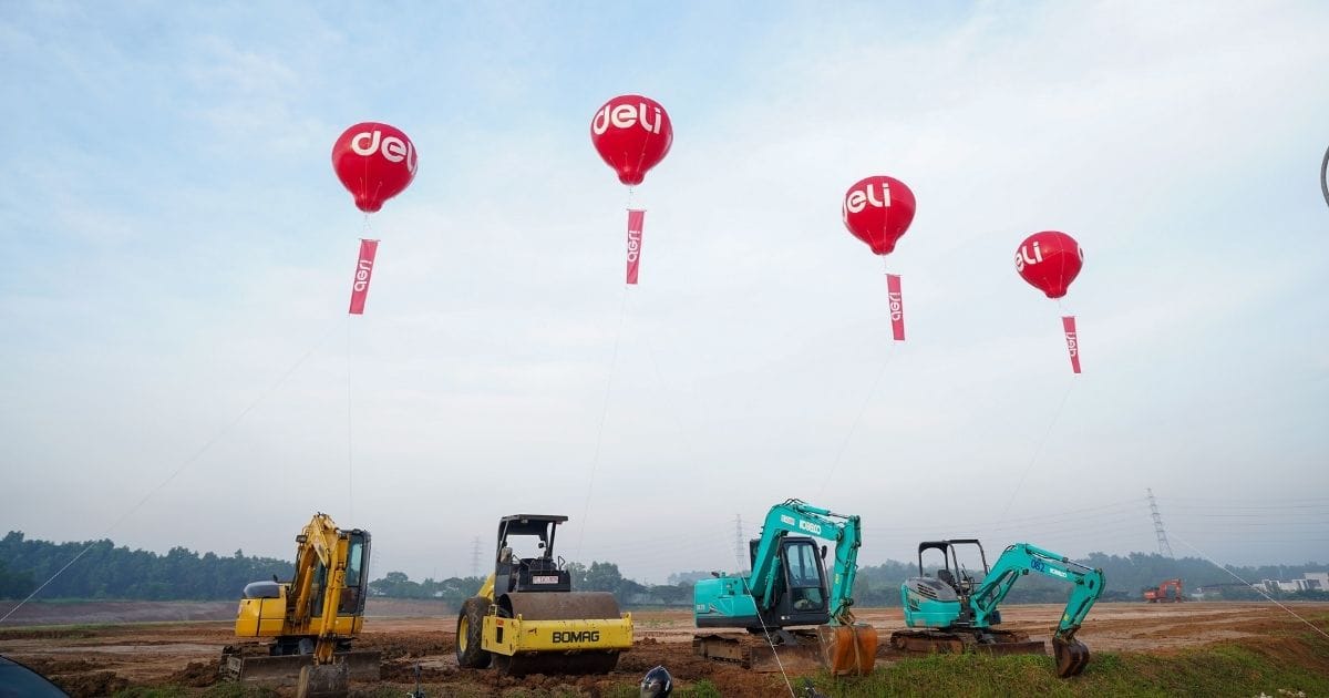 Groundbreaking Pabrik Deli Indonesia di Karawang - Pelepasan Balon Udara